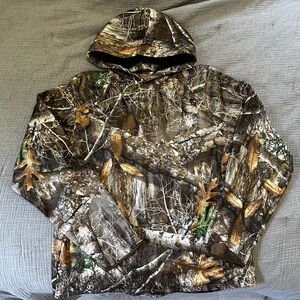 Realtree Edge Camouflage Hoodie  with Built-In Neck Gaitor